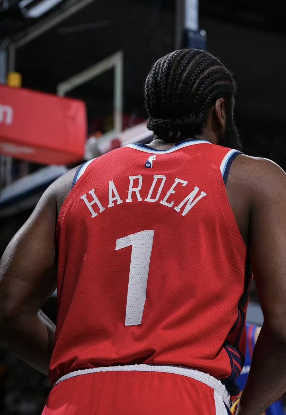 关于NBA常规赛官宣日走向成谜，克里夫兰骑士完成体检，球迷炸锅，数据层面出现新趋势的信息