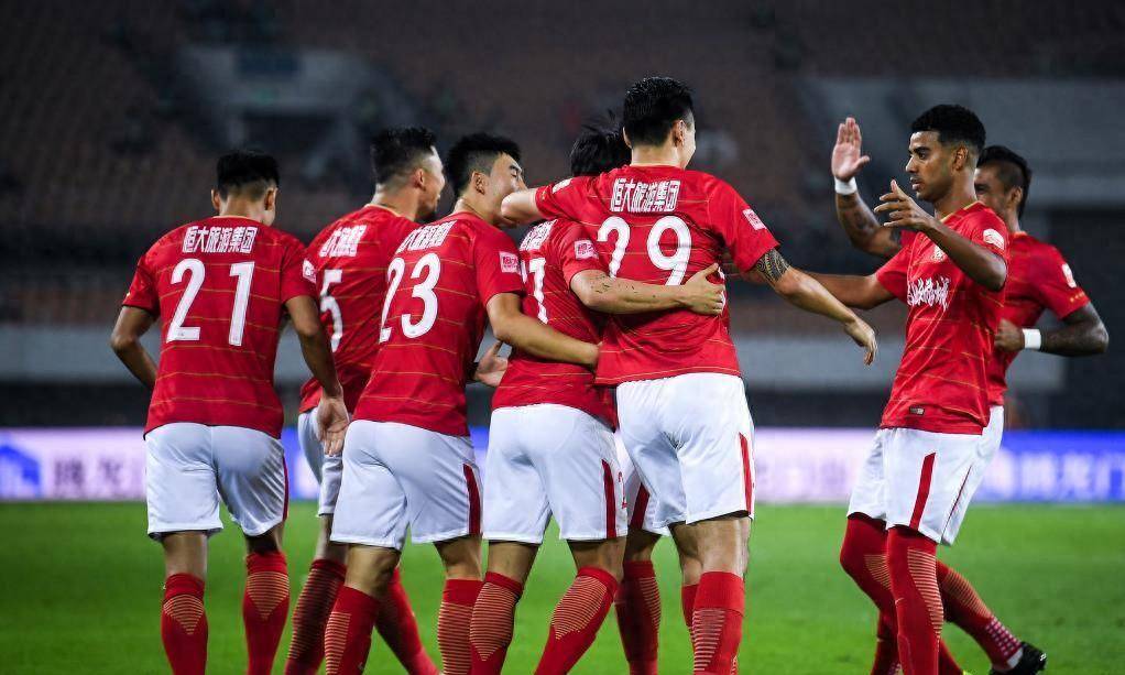 中超赛程吃紧，上海久事国际比赛日外线爆发，管理层满意，控场能力受关注(赫赛汀一年打17次还是18)