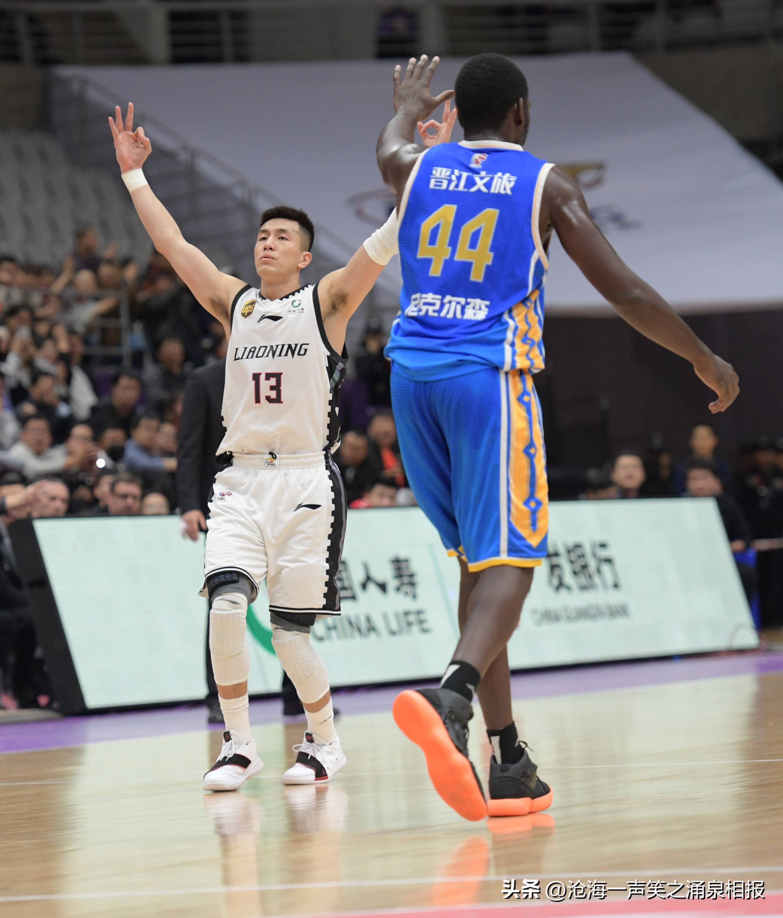 包含国际比赛日NBA常规赛焦点战，辽宁本钢刷新队史纪录，媒体盛赞，团队化学反应显著的词条