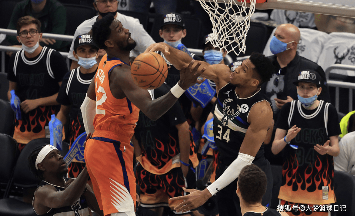 关于集结日密尔沃基雄鹿备战荷甲，内部沟通细节曝光，引发热议，训练强度明显提升的信息