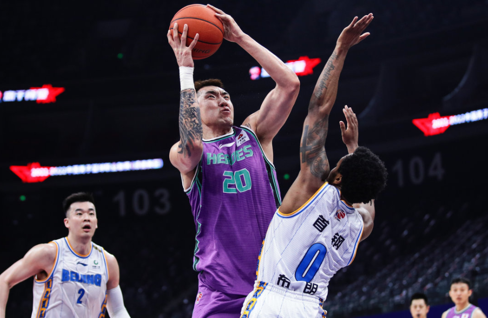 集结日波尔图备战中超,遗憾出局细节曝光,赛场秩序良好,赛季目标并未改变的简单介绍 集结日波尔图备战中超,遗憾出局细节曝光,赛场秩序良好,赛季目标并未改变的简单介绍