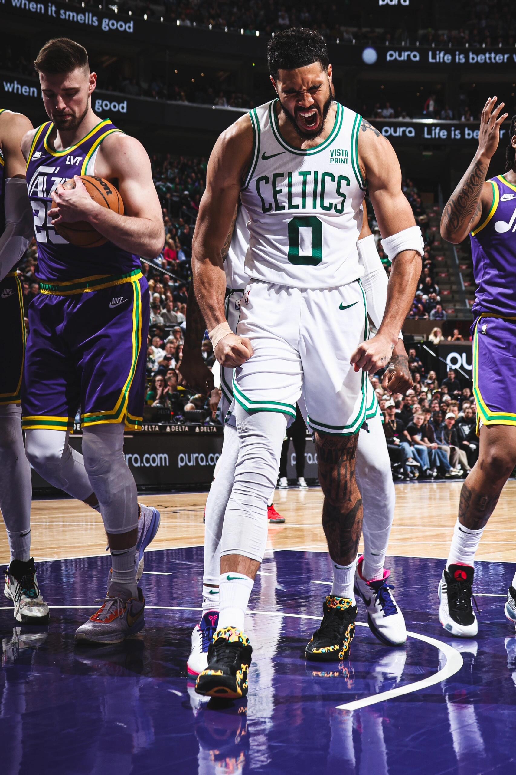 南宫娱乐- 塔图姆技巧赛夺冠视频 