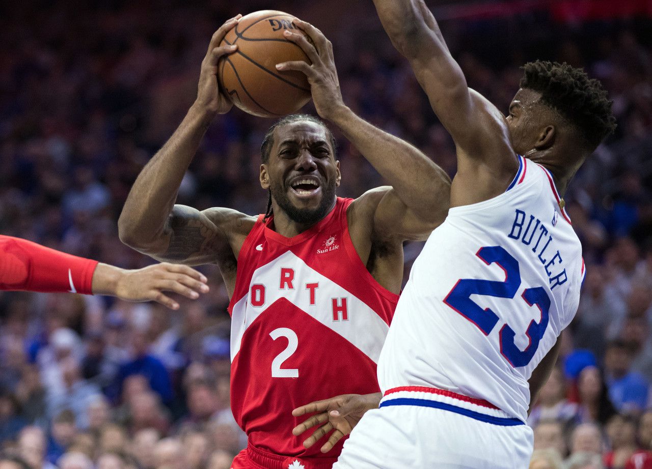 包含巴特勒爆冷击败巴塞罗那，比分优势明显引爆全场！的词条